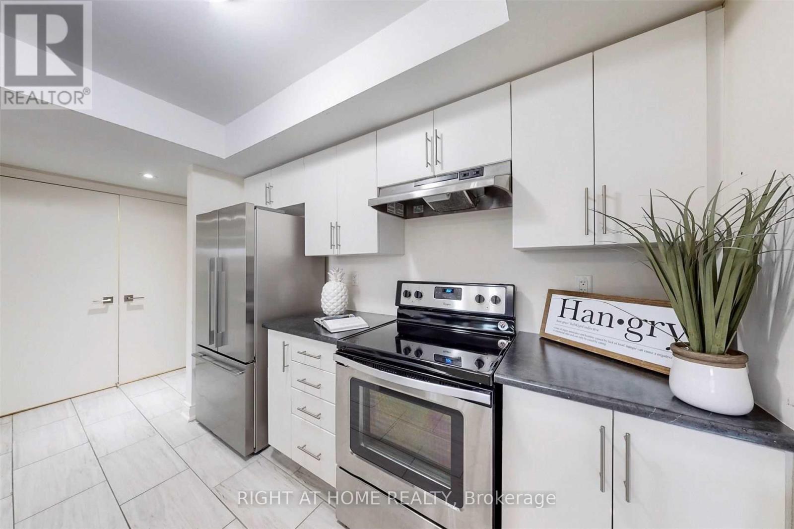 82 - 100 DUFAY ROAD, Brampton (Northwest Brampton), Ontario, L7A4S3 — Photo 9