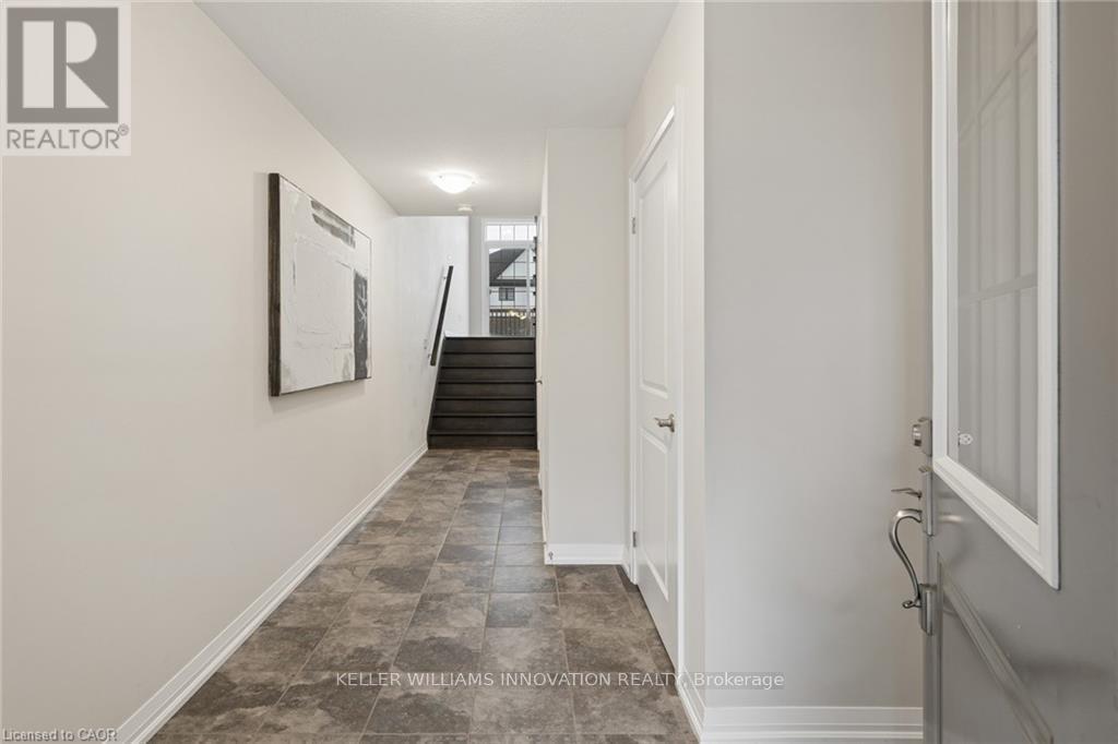 54 BANK SWALLOW CRESCENT, Kitchener, Ontario, N2P0J7 — Photo 8