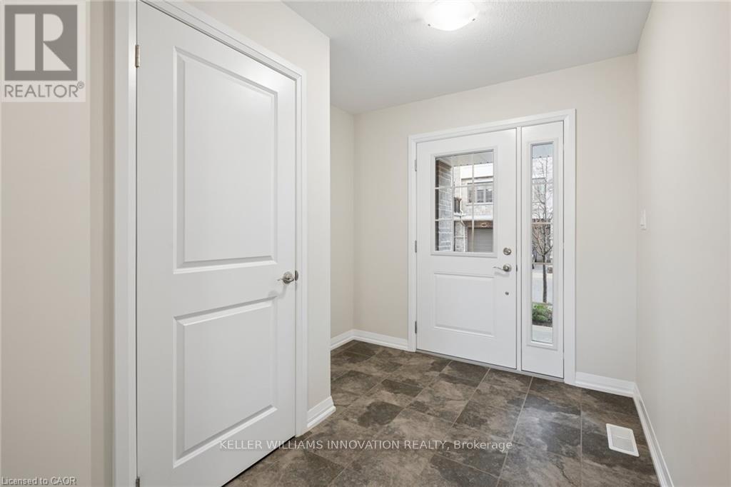 54 BANK SWALLOW CRESCENT, Kitchener, Ontario, N2P0J7 — Photo 9