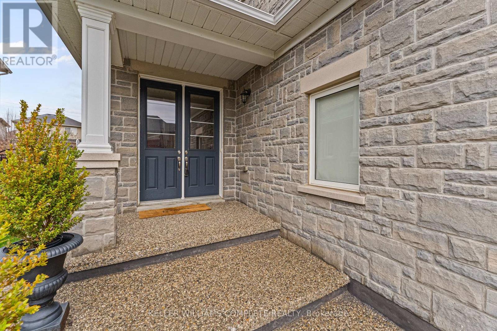 139 VINTON ROAD, Hamilton (Meadowlands), Ontario, L9K0G7 — Photo 4