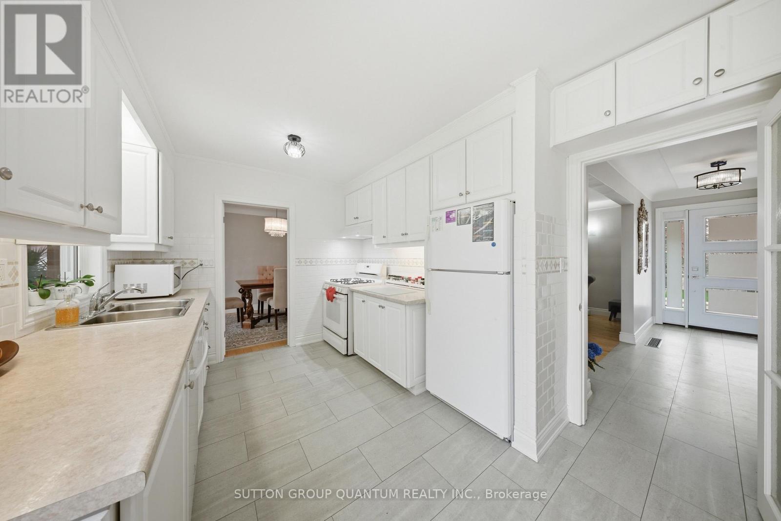 50 BARTON STREET, Hamilton (Waterdown), Ontario, L9H1N8 — Photo 21