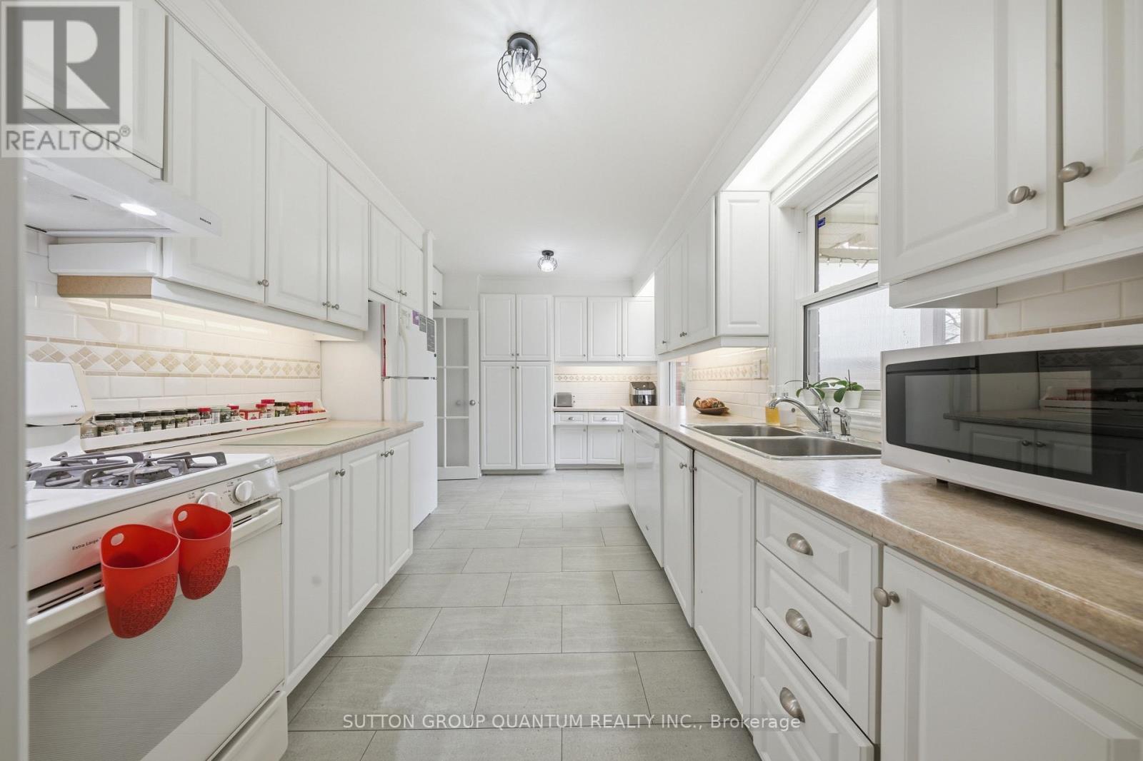 50 BARTON STREET, Hamilton (Waterdown), Ontario, L9H1N8 — Photo 22