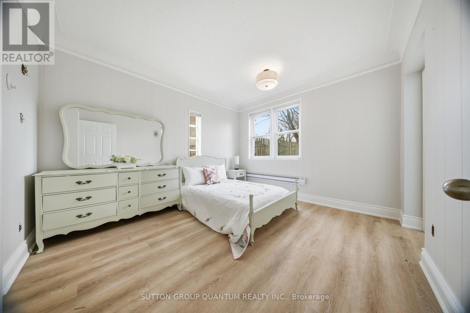 50 BARTON STREET, Hamilton (Waterdown), Ontario, L9H1N8 — Photo 33