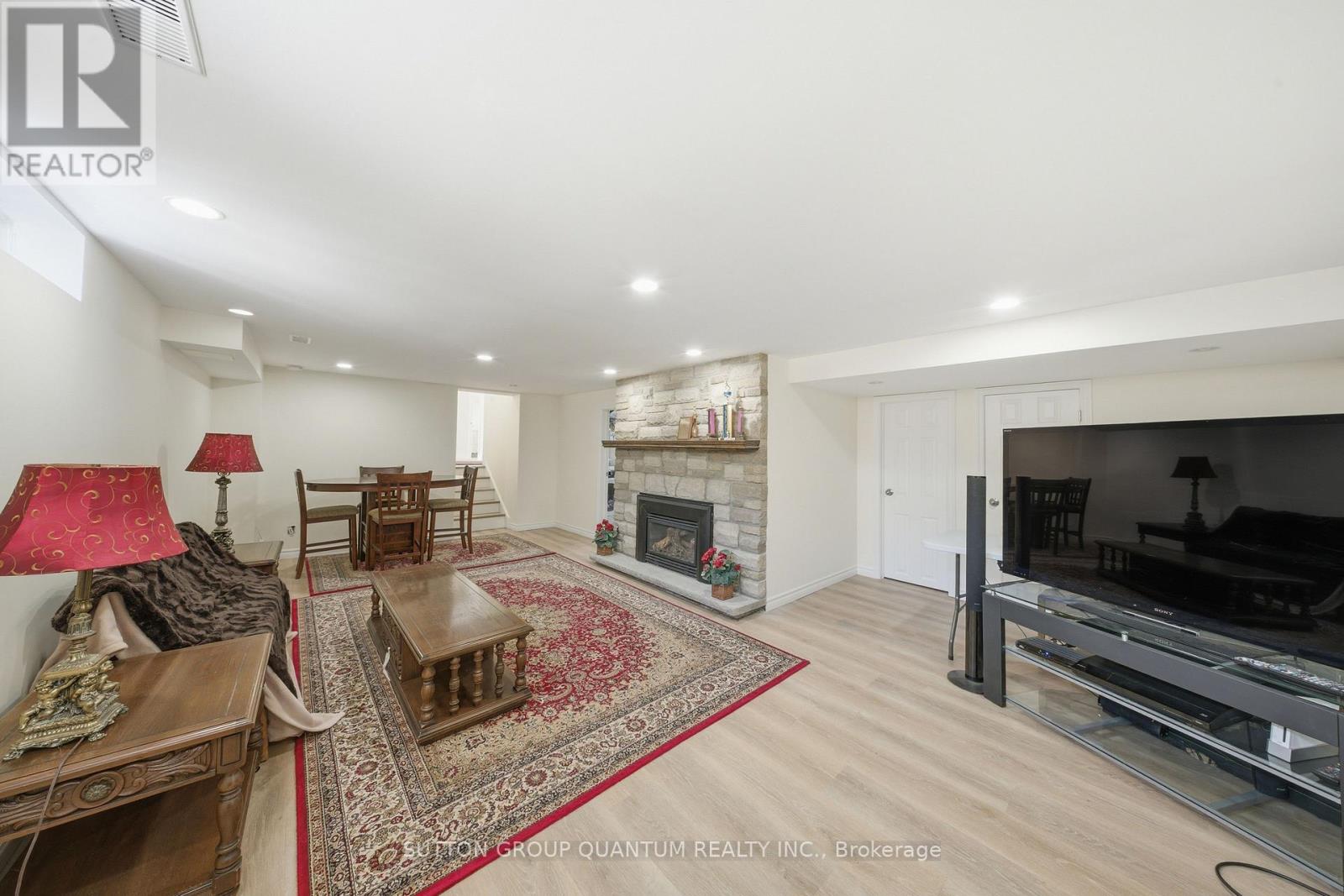 50 BARTON STREET, Hamilton (Waterdown), Ontario, L9H1N8 — Photo 39