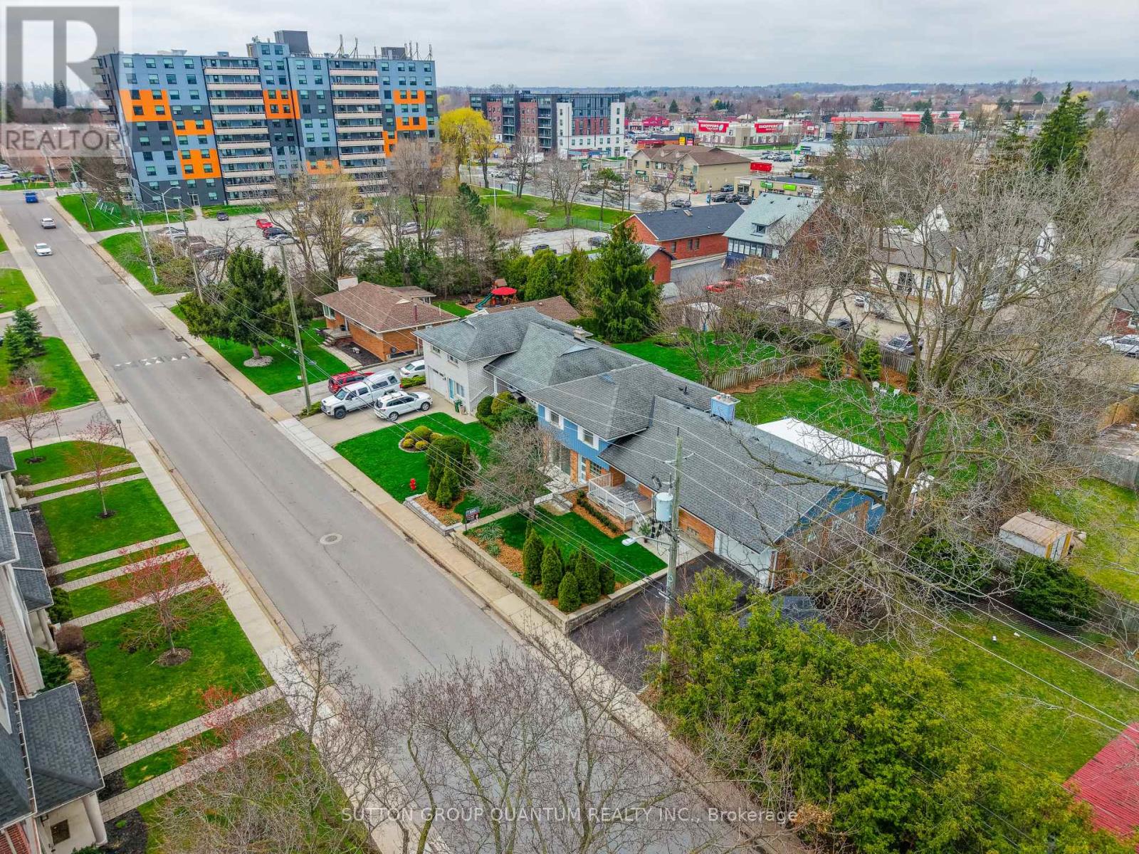 50 BARTON STREET, Hamilton (Waterdown), Ontario, L9H1N8 — Photo 44