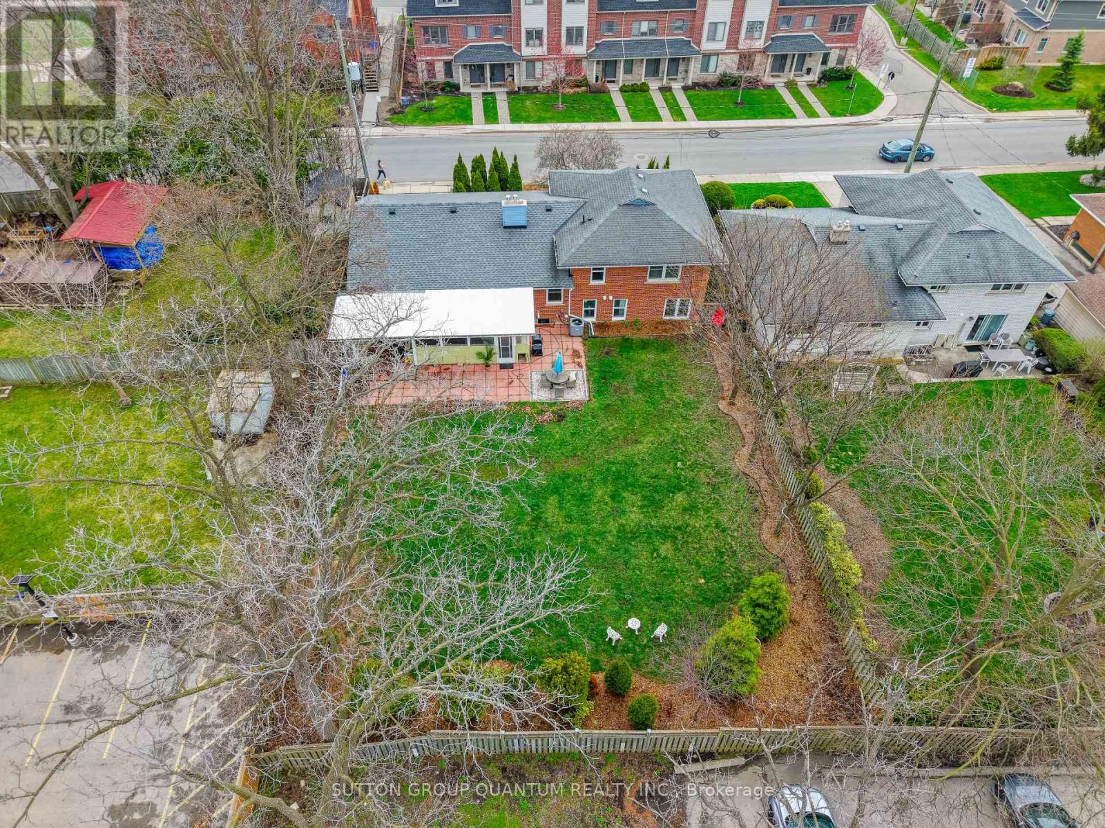 50 BARTON STREET, Hamilton (Waterdown), Ontario, L9H1N8 — Photo 47