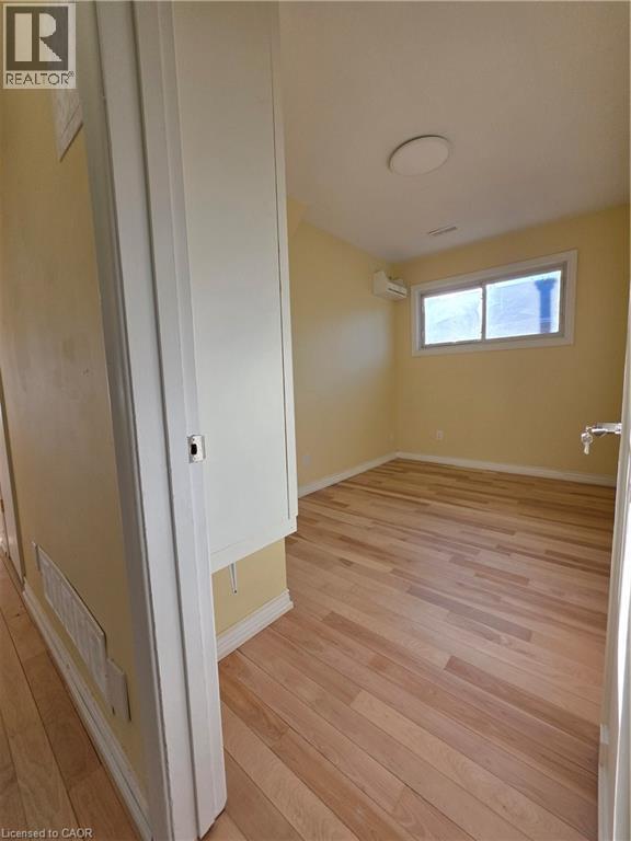 62 RICHWILL Road Unit# Upper, Hamilton, Ontario, L9C1S3 — Photo 6