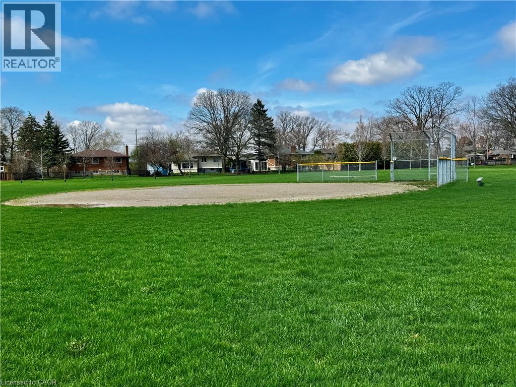 2075 SEABROOK Drive, Oakville, Ontario, L6L2T8 — Photo 10