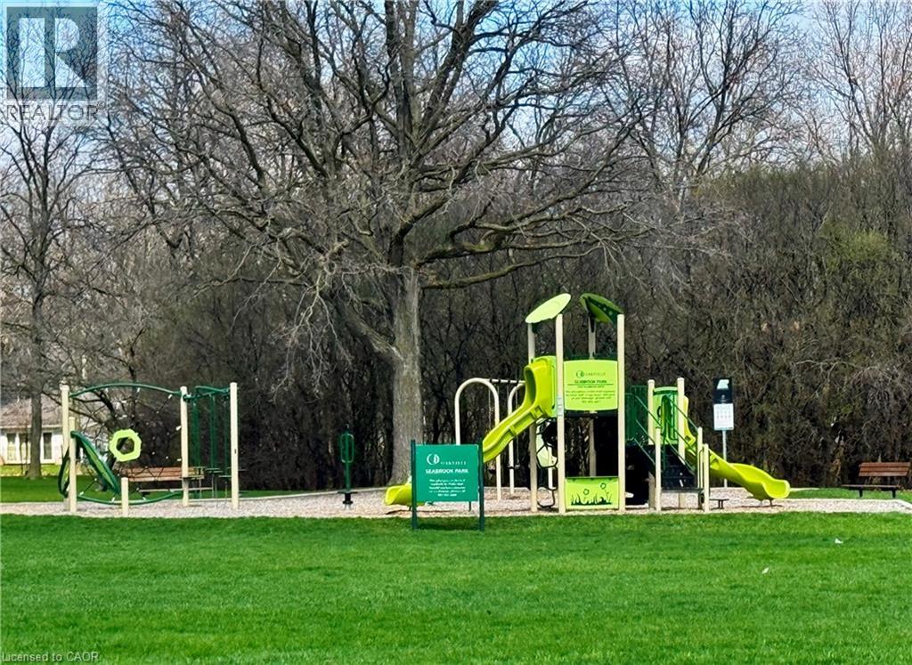 2075 SEABROOK Drive, Oakville, Ontario, L6L2T8 — Photo 9