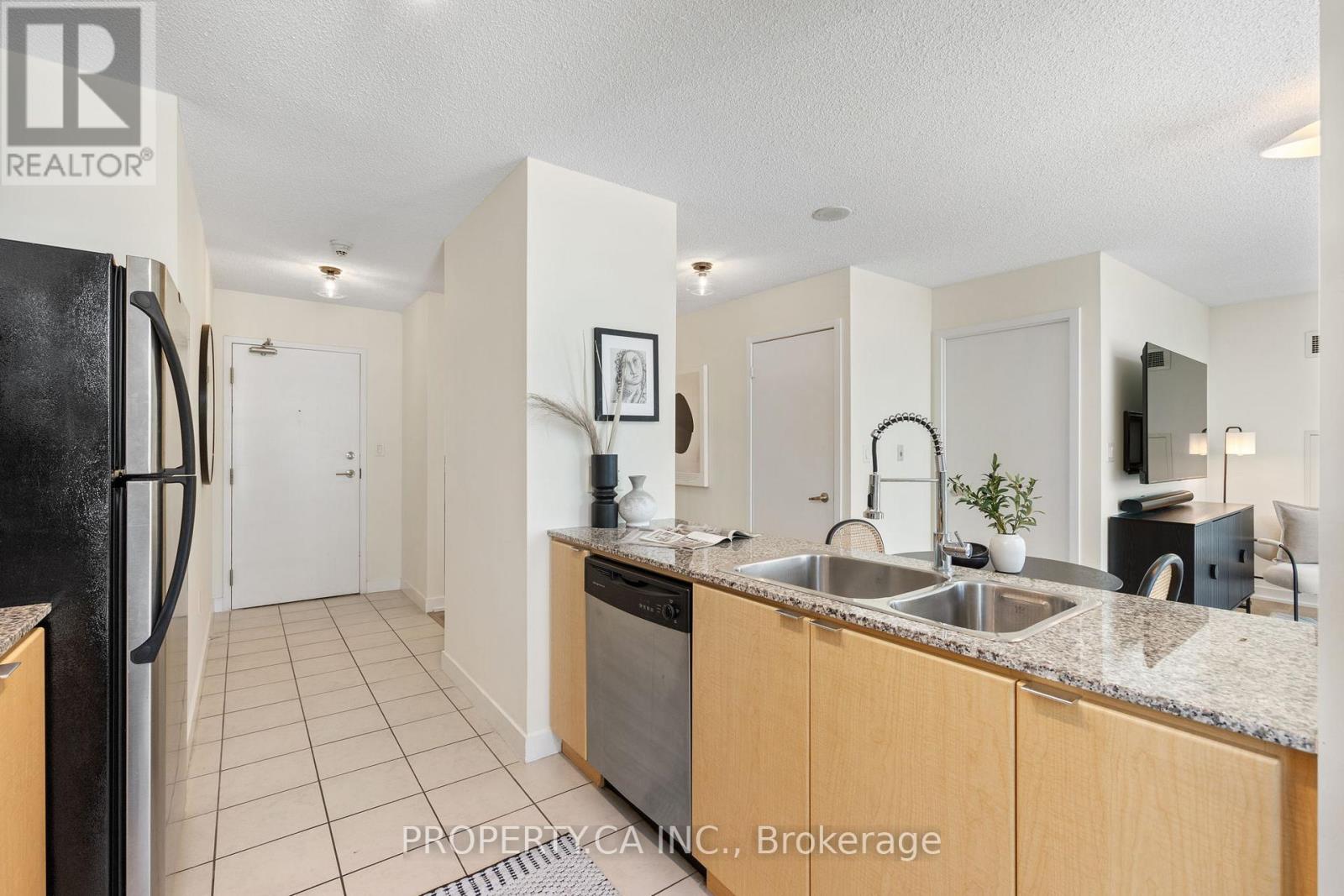 503 - 11 BRUNEL COURT, Toronto (Waterfront Communities), Ontario, M5V3Y3 — Photo 6