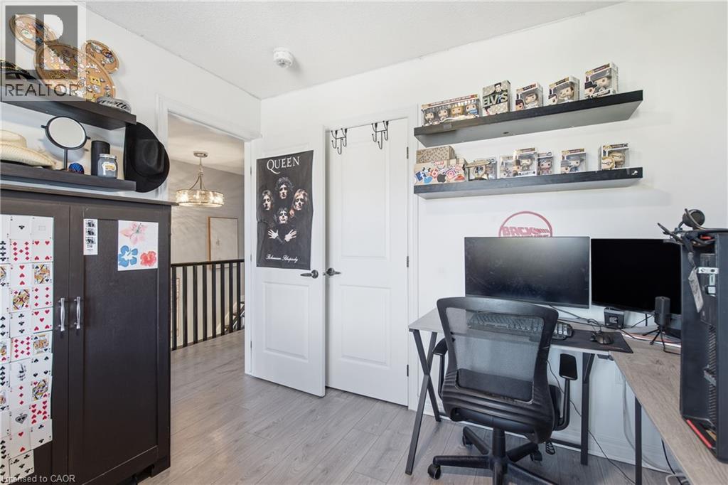 37 FAIRGROUNDS Drive, Binbrook, Ontario, L0R1C0 — Photo 24