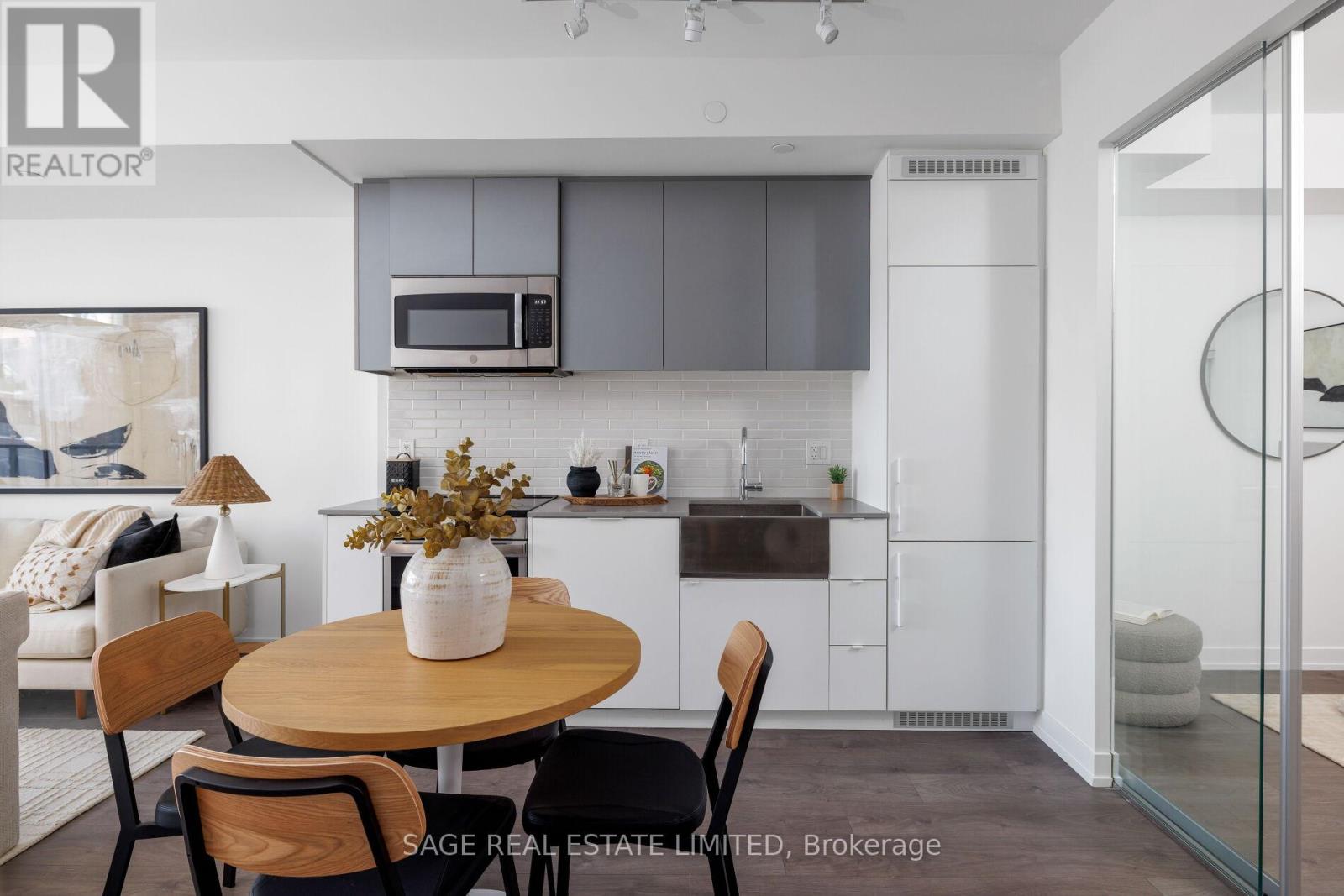 327 - 270 DUFFERIN STREET, Toronto (South Parkdale), Ontario, M6K0H8 — Photo 5