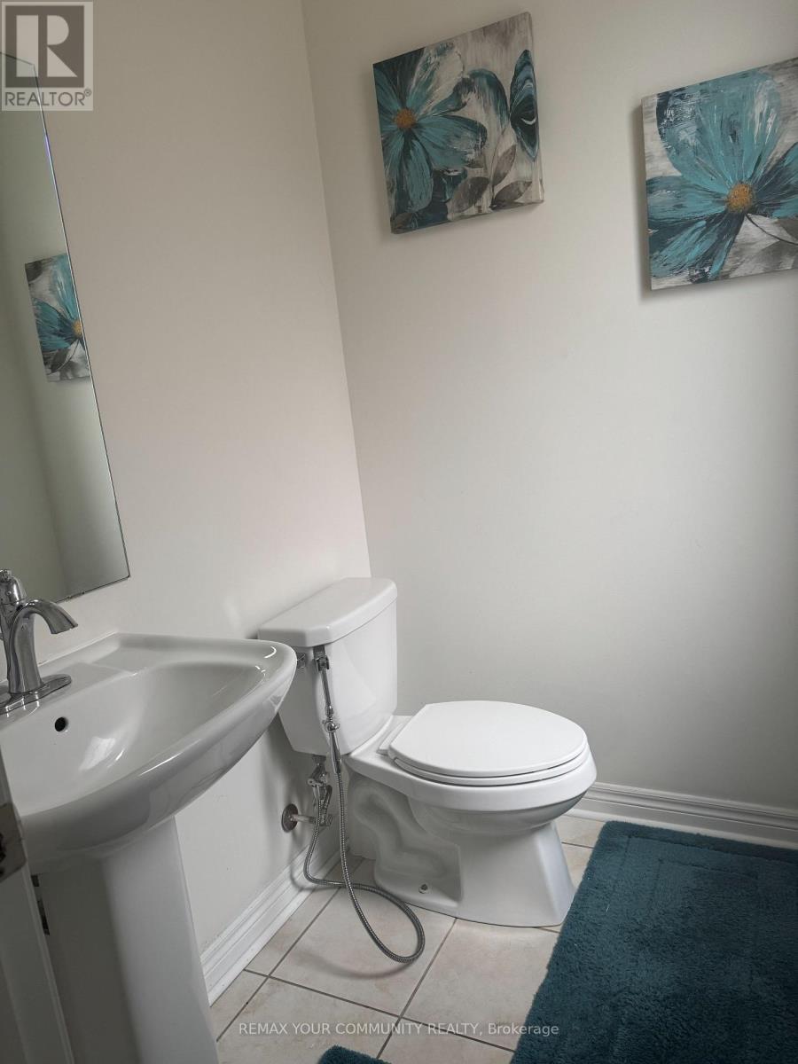 93 HUGUENOT ROAD N, Oakville (GO Glenorchy), Ontario, L6H0M3 — Photo 13