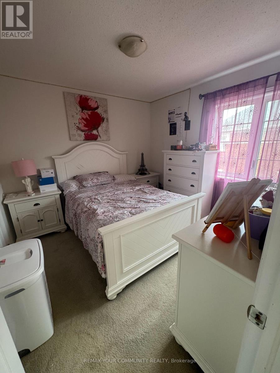 93 HUGUENOT ROAD N, Oakville (GO Glenorchy), Ontario, L6H0M3 — Photo 8