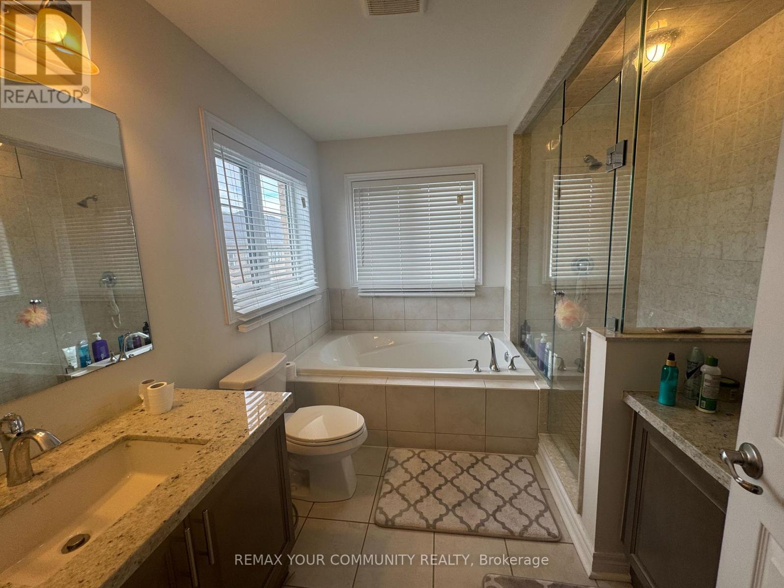 93 HUGUENOT ROAD N, Oakville (GO Glenorchy), Ontario, L6H0M3 — Photo 9