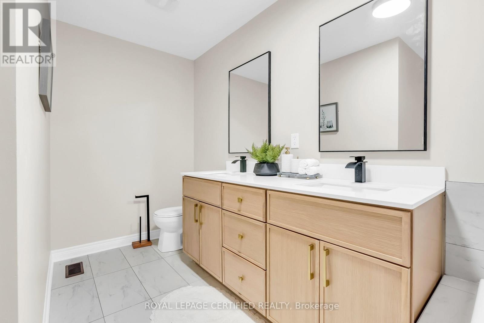 461 DOWNES JACKSON HEIGHTS, Milton (HA Harrison), Ontario, L9T8V7 — Photo 31