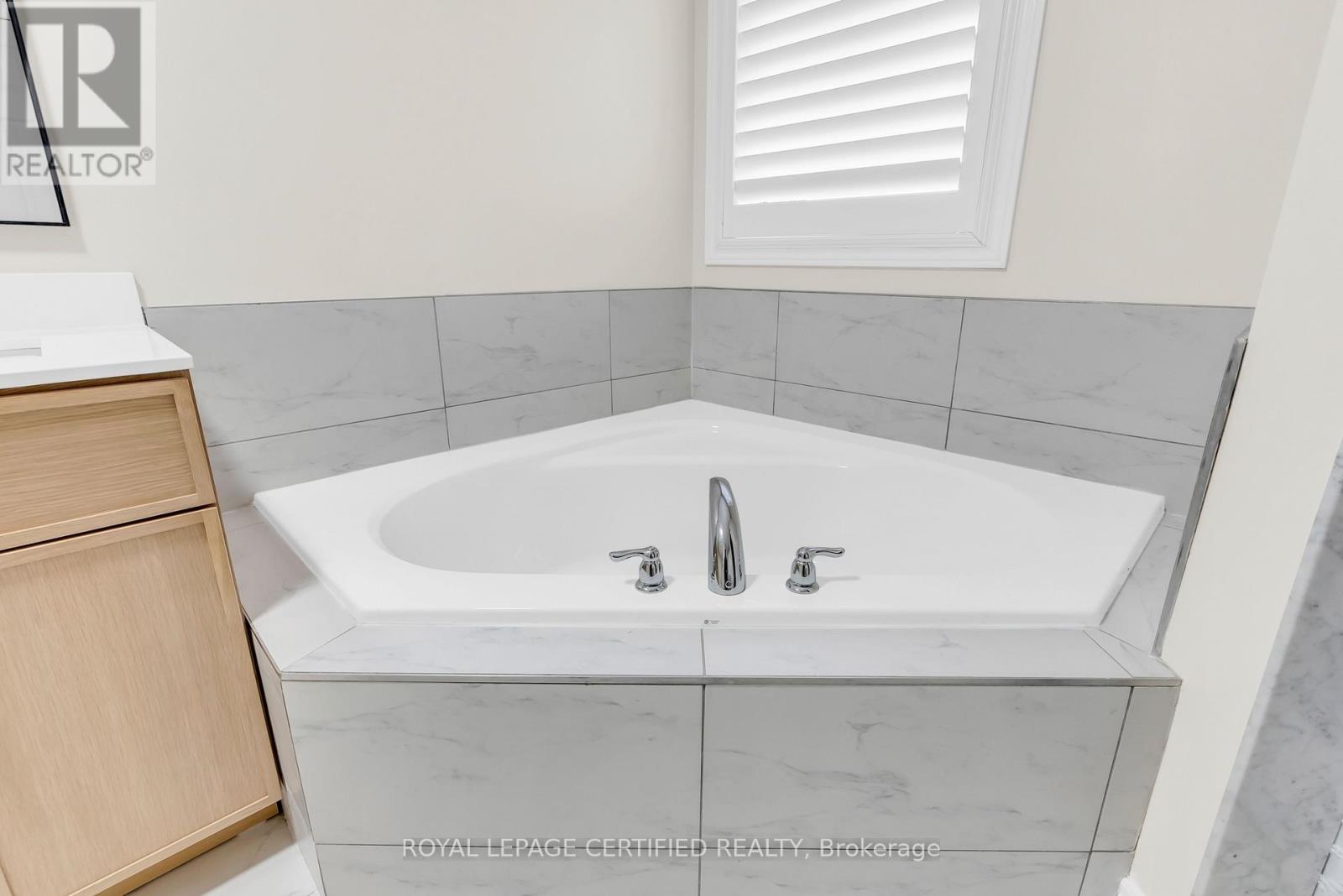 461 DOWNES JACKSON HEIGHTS, Milton (HA Harrison), Ontario, L9T8V7 — Photo 32