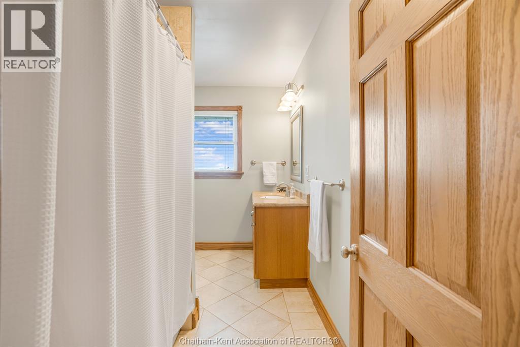 27156 St Clair ROAD, Wallaceburg, Ontario, N8A4L3 — Photo 15