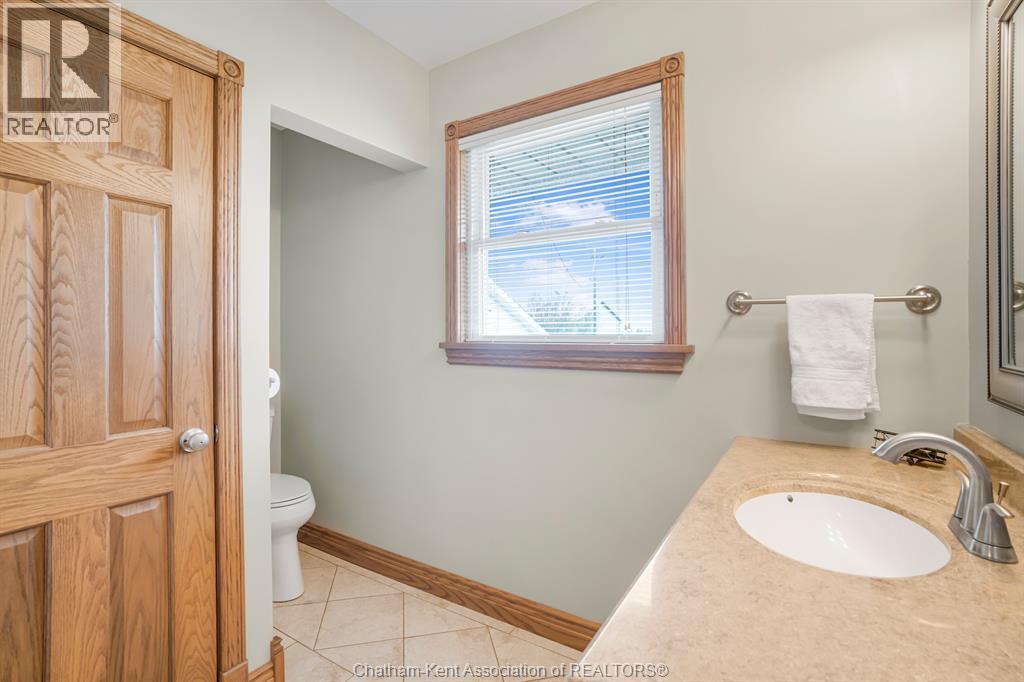 27156 St Clair ROAD, Wallaceburg, Ontario, N8A4L3 — Photo 16