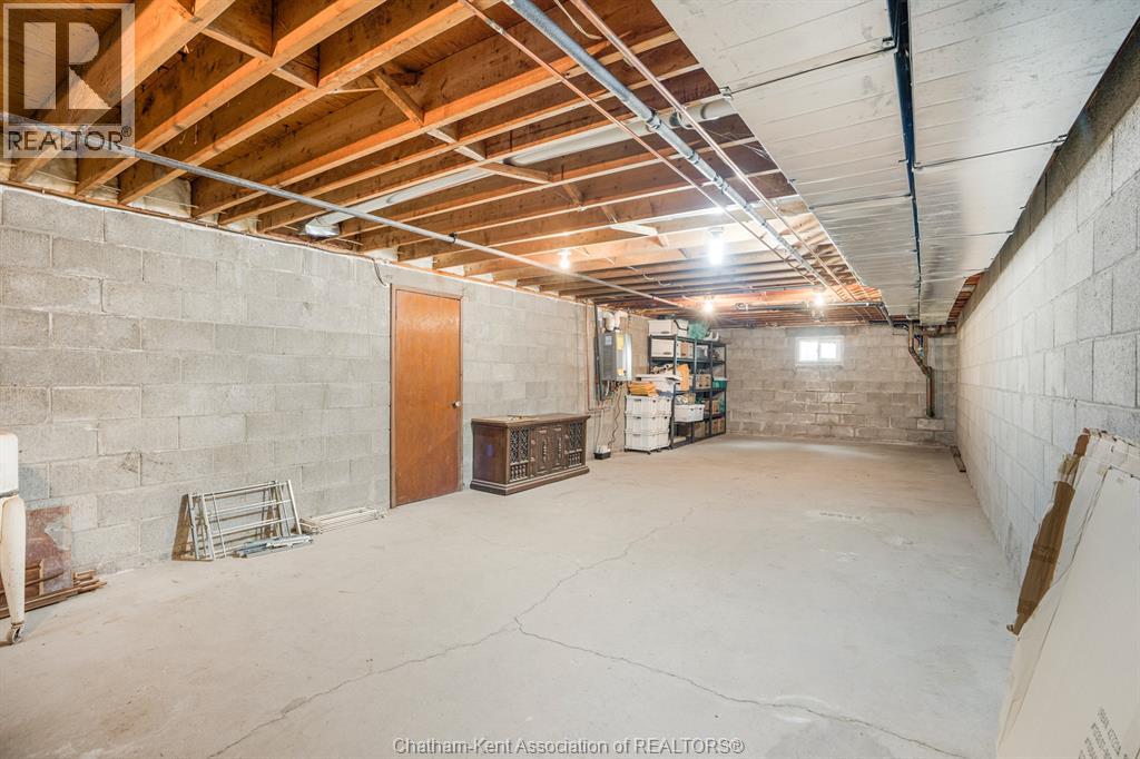 27156 St Clair ROAD, Wallaceburg, Ontario, N8A4L3 — Photo 32
