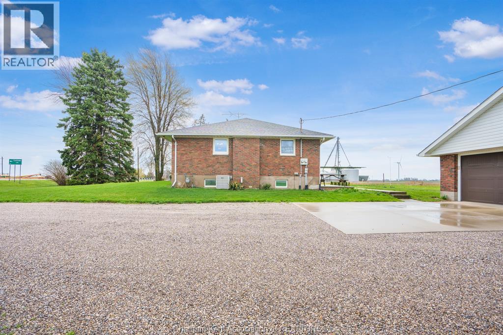 27156 St Clair ROAD, Wallaceburg, Ontario, N8A4L3 — Photo 35