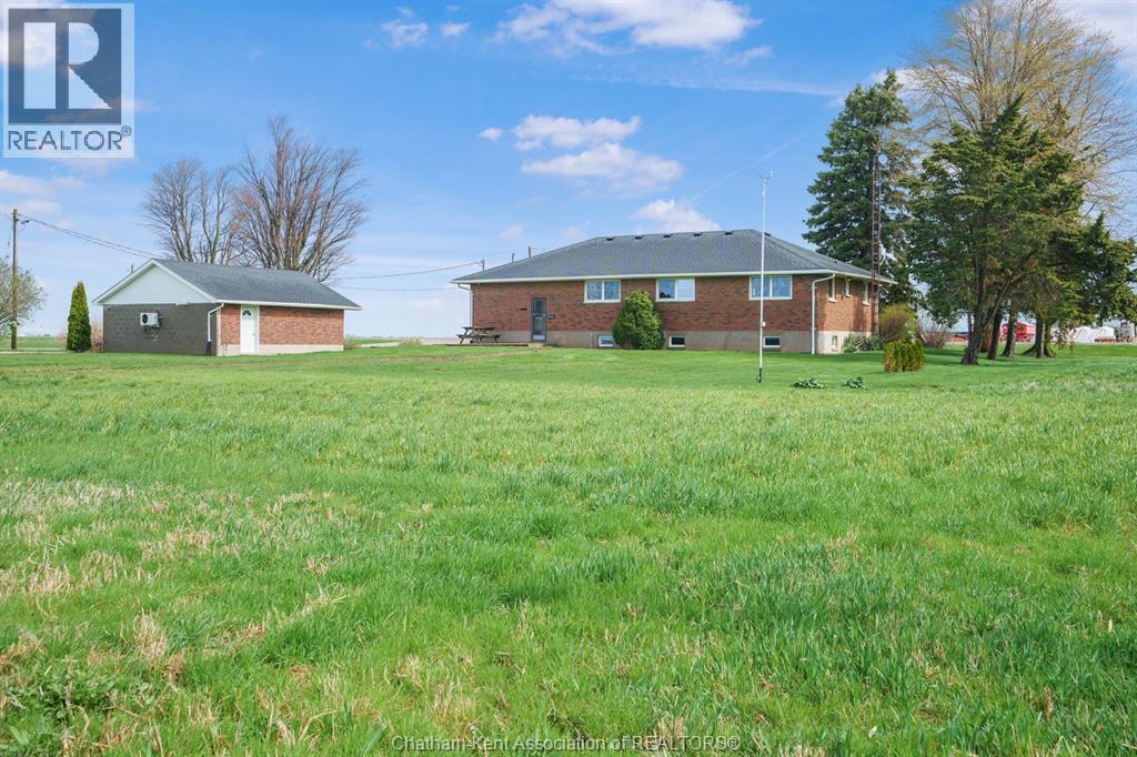 27156 St Clair ROAD, Wallaceburg, Ontario, N8A4L3 — Photo 41