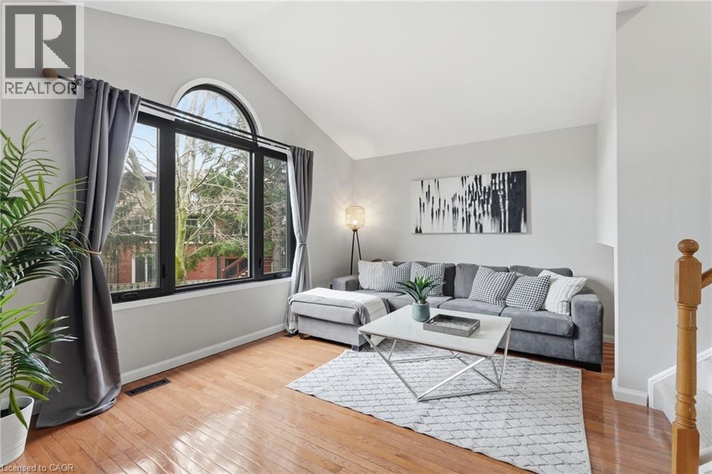 6 WOODCROFT Crescent, Waterdown, Ontario, L8B0H1 — Photo 16