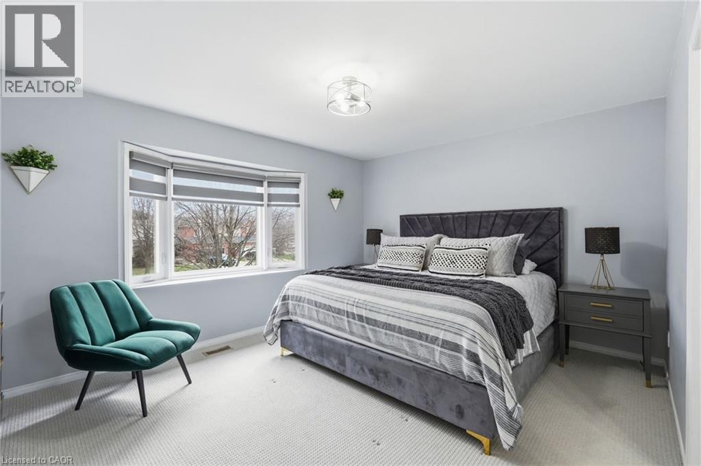 6 WOODCROFT Crescent, Waterdown, Ontario, L8B0H1 — Photo 20