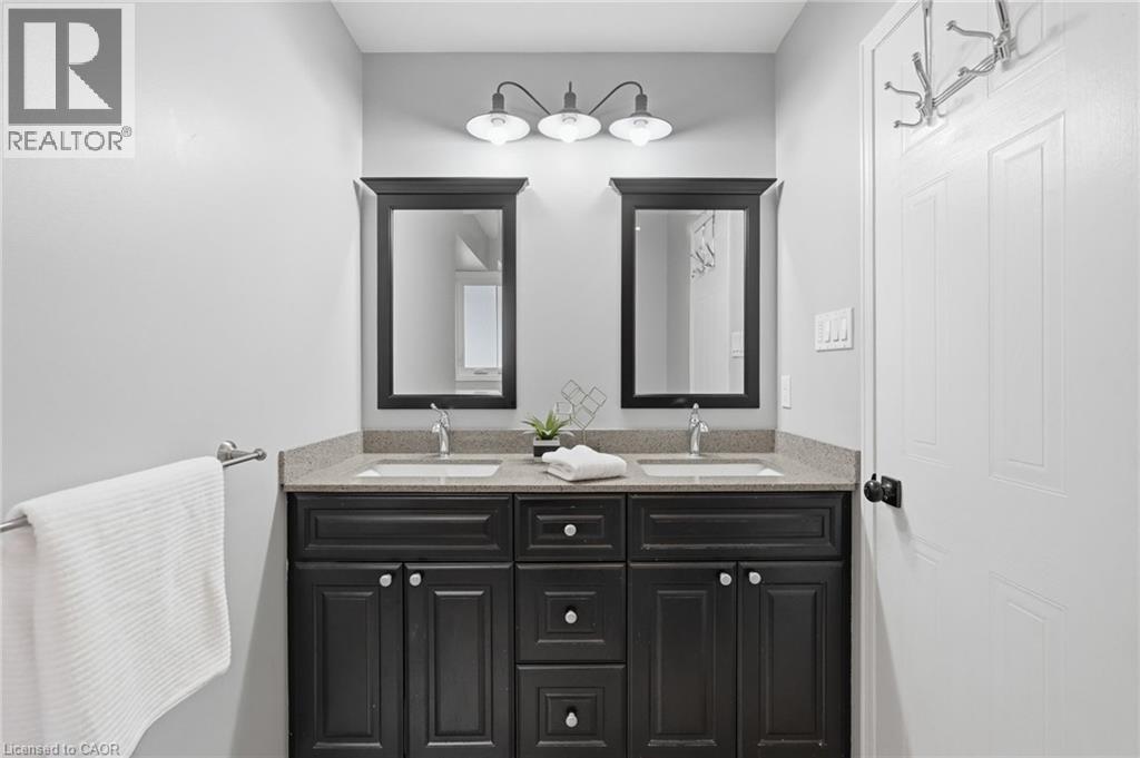 6 WOODCROFT Crescent, Waterdown, Ontario, L8B0H1 — Photo 22