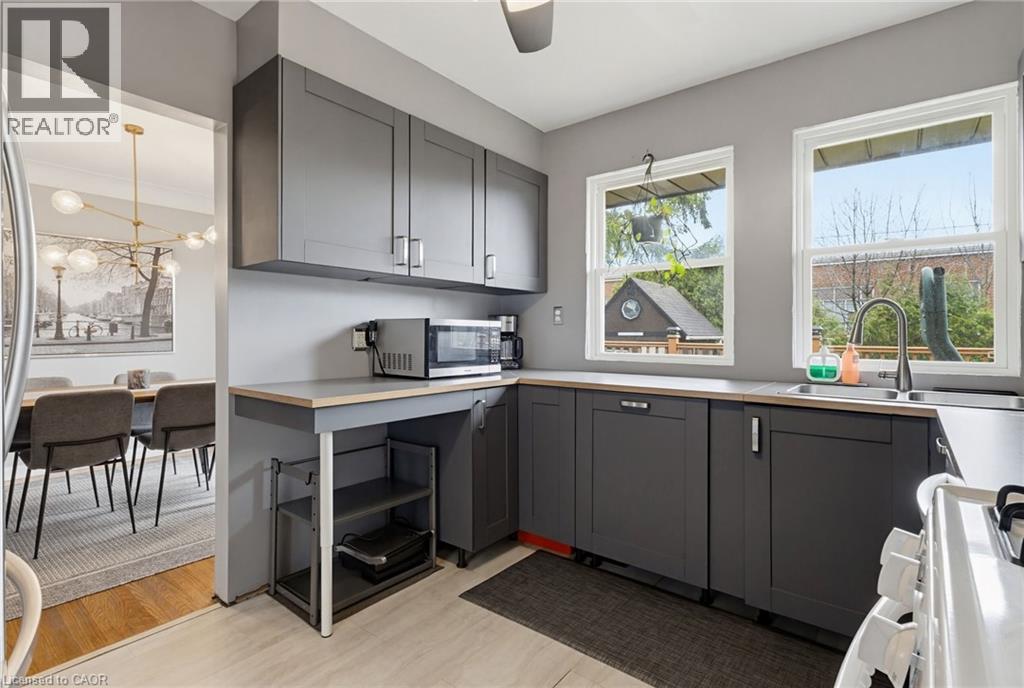 32 BELAIR Drive, Hamilton, Ontario, L9A2Z4 — Photo 12
