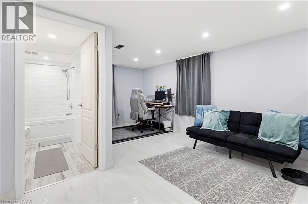 32 BELAIR Drive, Hamilton, Ontario, L9A2Z4 — Photo 21