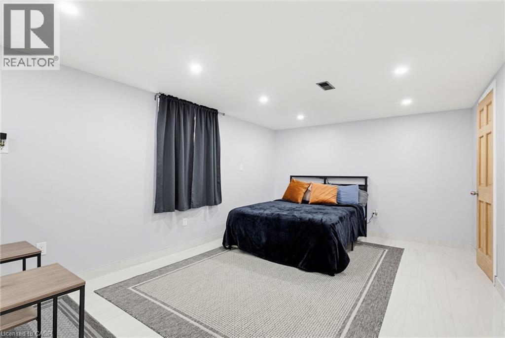 32 BELAIR Drive, Hamilton, Ontario, L9A2Z4 — Photo 24
