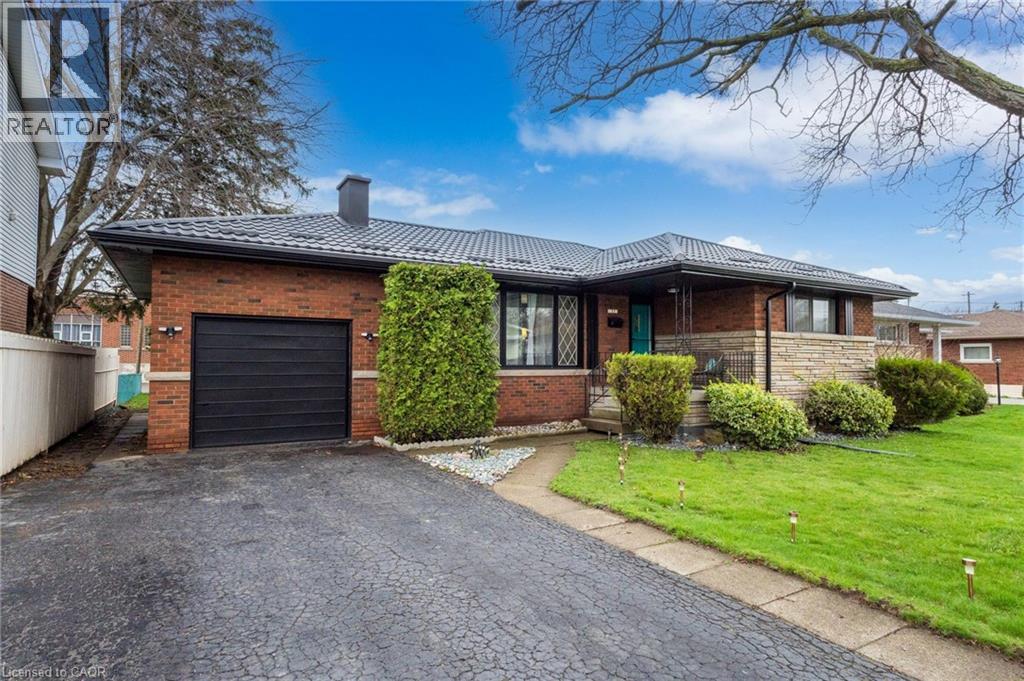 32 BELAIR Drive, Hamilton, Ontario, L9A2Z4 — Photo 3