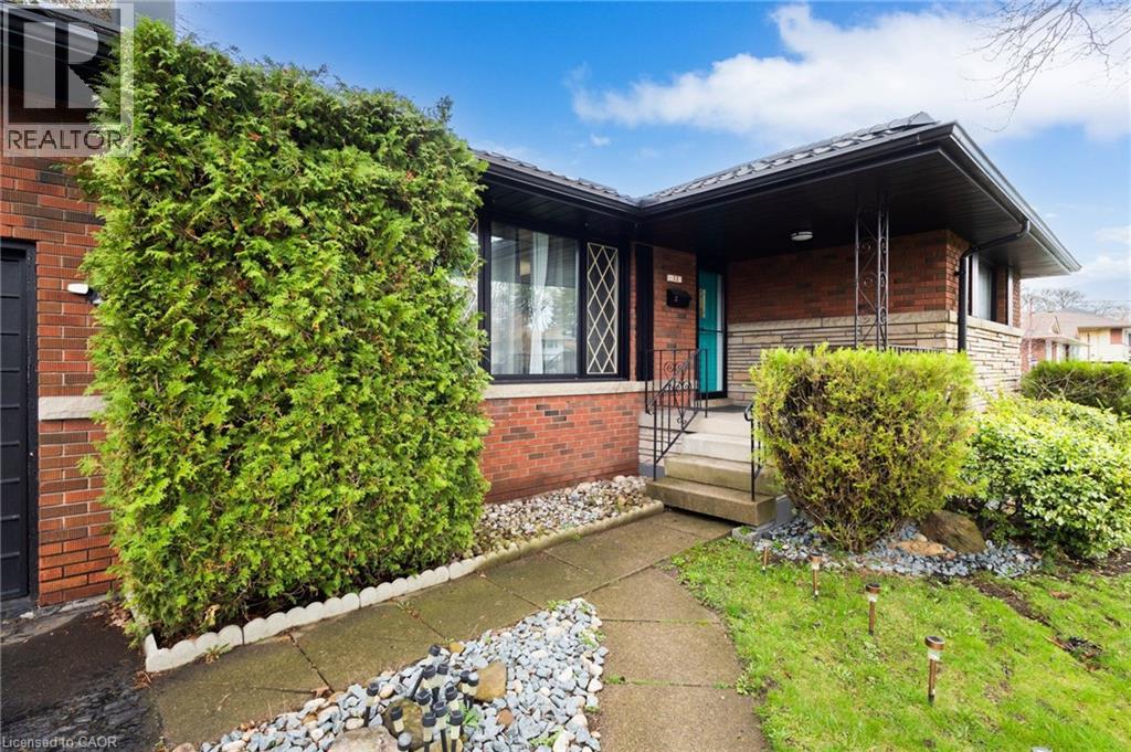 32 BELAIR Drive, Hamilton, Ontario, L9A2Z4 — Photo 5
