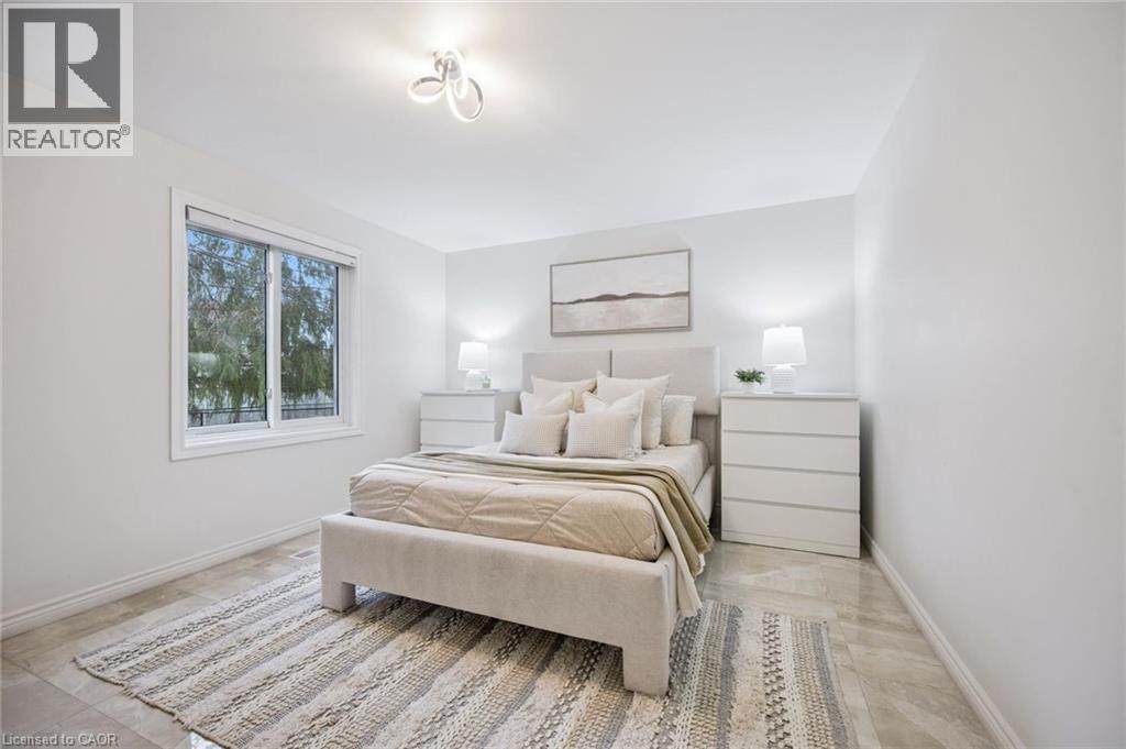 489 BRENTCLIFFE Drive, Waterloo, Ontario, N2T2R8 — Photo 15