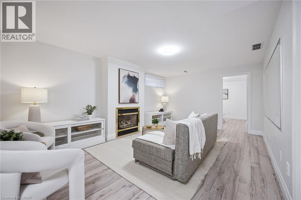 489 BRENTCLIFFE Drive, Waterloo, Ontario, N2T2R8 — Photo 21