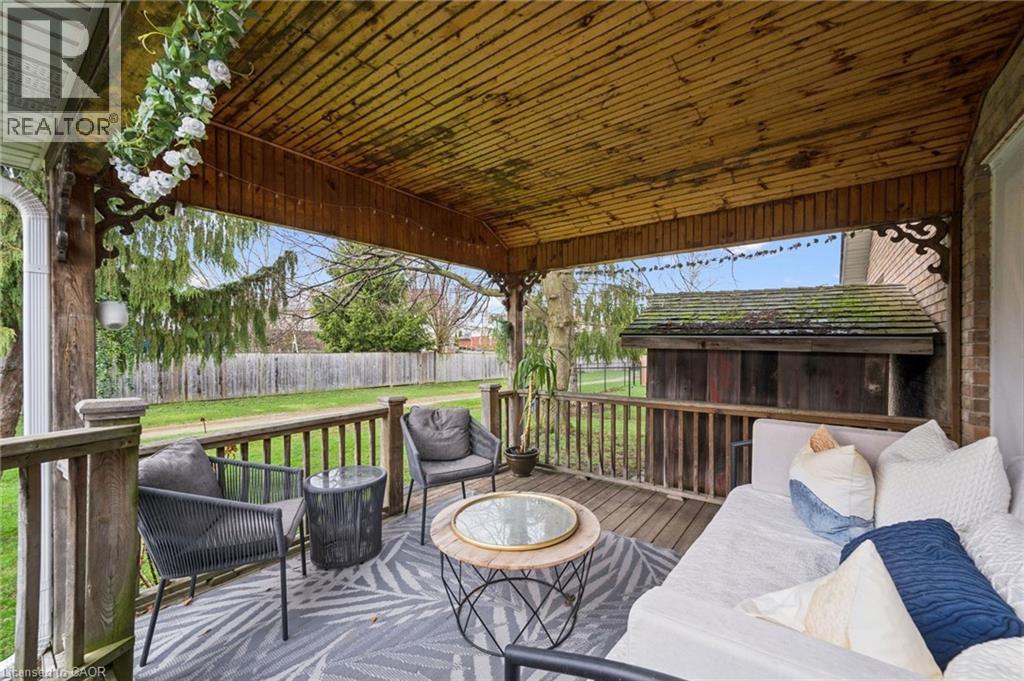 489 BRENTCLIFFE Drive, Waterloo, Ontario, N2T2R8 — Photo 30