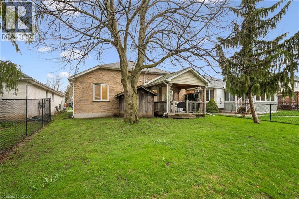 489 BRENTCLIFFE Drive, Waterloo, Ontario, N2T2R8 — Photo 32