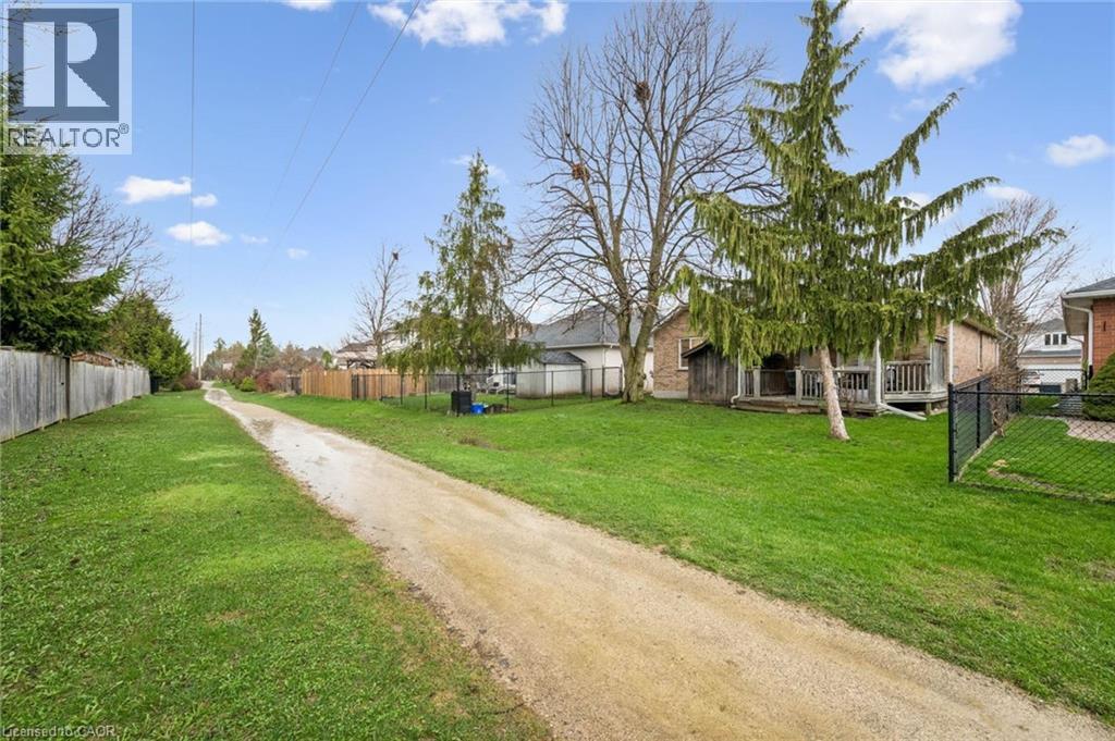 489 BRENTCLIFFE Drive, Waterloo, Ontario, N2T2R8 — Photo 33