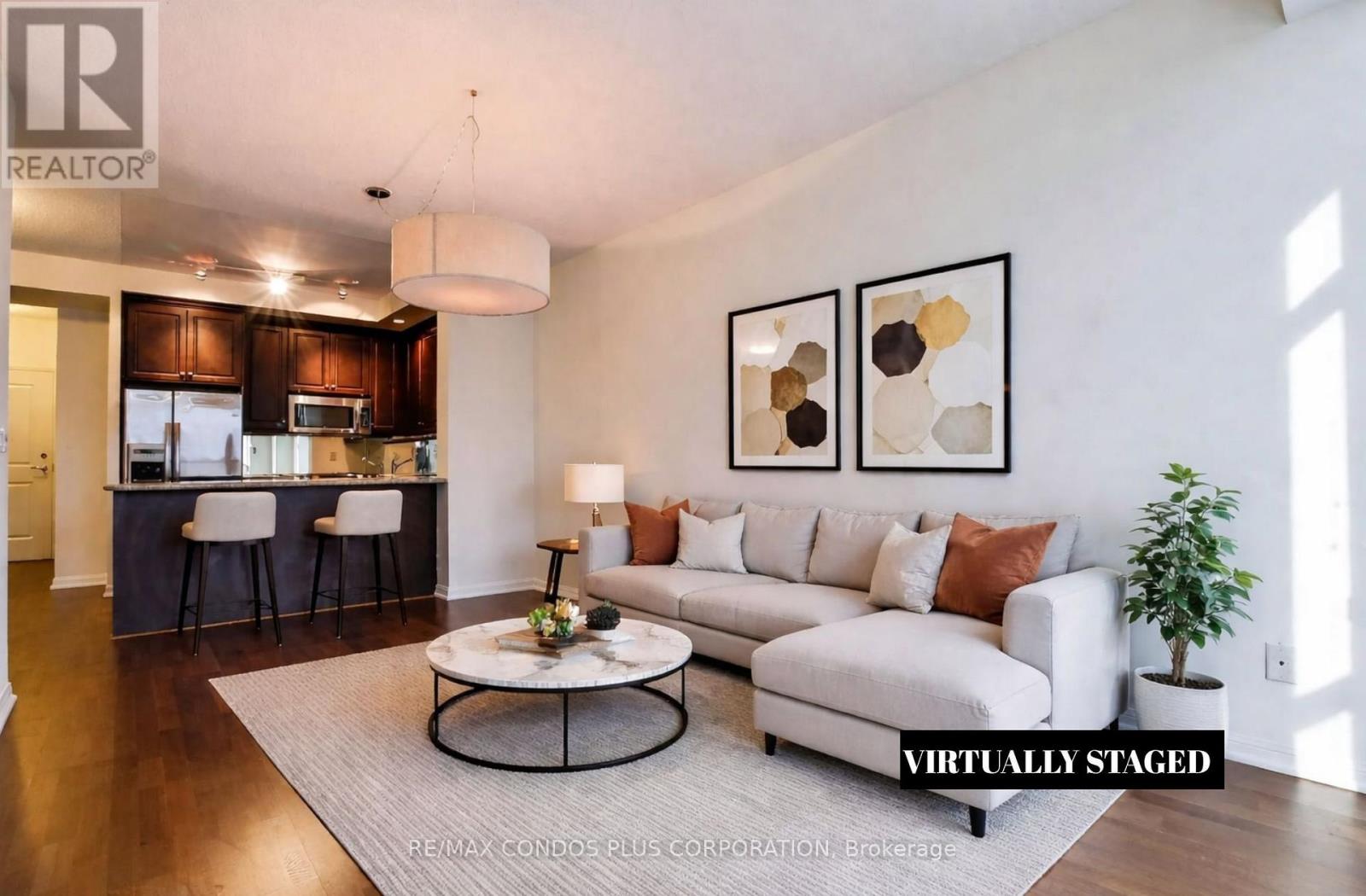 818 - 21 GRAND MAGAZINE STREET, Toronto (Niagara), Ontario, M5V1B5 — Photo 3