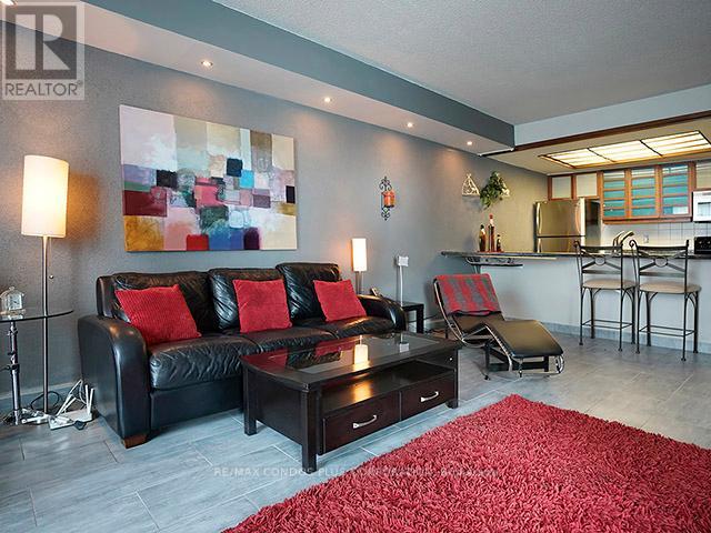 509 - 77 HARBOUR SQUARE, Toronto (Waterfront Communities), Ontario, M5J2S2 — Photo 7