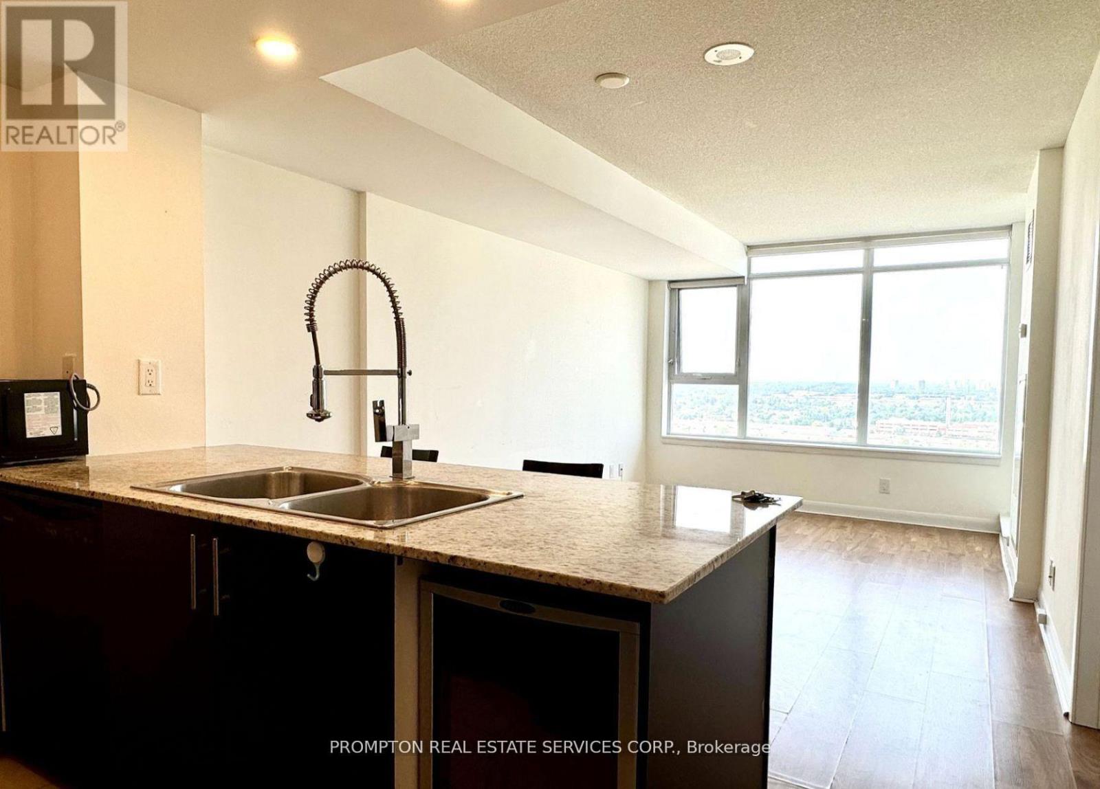 2701 - 25 TOWN CENTRE COURT, Toronto (Bendale), Ontario, M1P0B4 — Photo 2