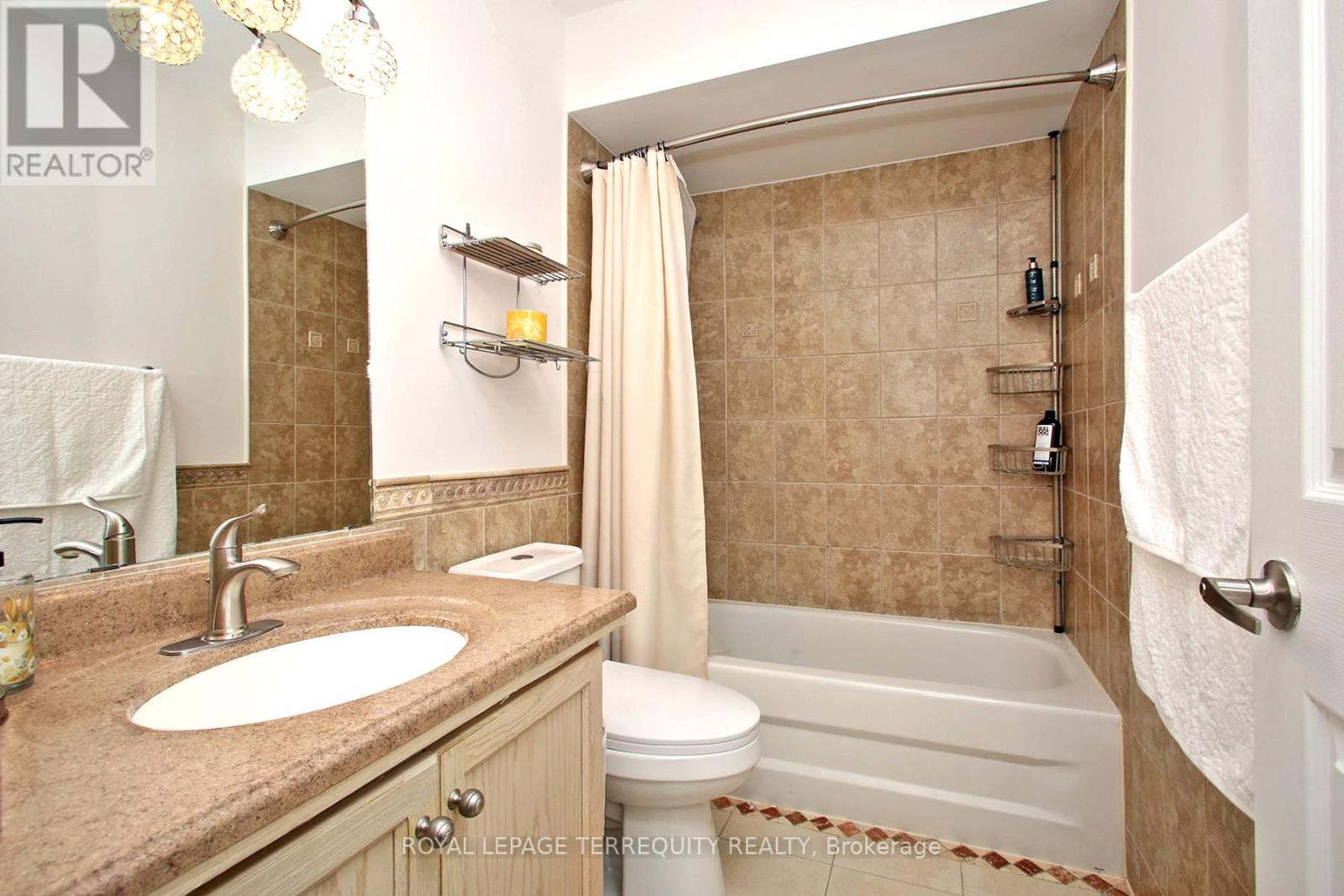 471 WOODSMERE CRESCENT, Pickering (Amberlea), Ontario, L1V7A5 — Photo 21