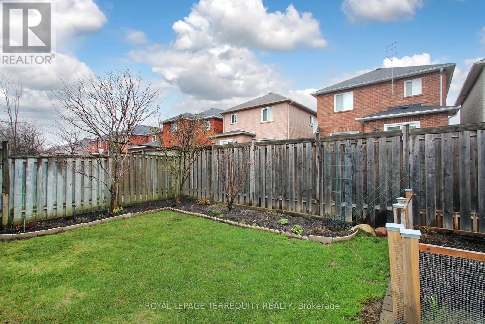 471 WOODSMERE CRESCENT, Pickering (Amberlea), Ontario, L1V7A5 — Photo 34
