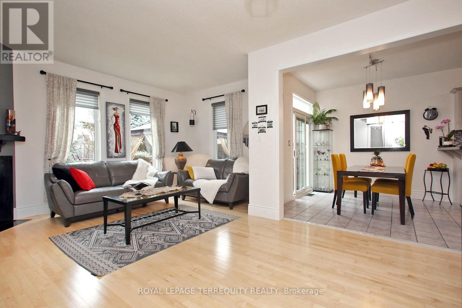 471 WOODSMERE CRESCENT, Pickering (Amberlea), Ontario, L1V7A5 — Photo 6