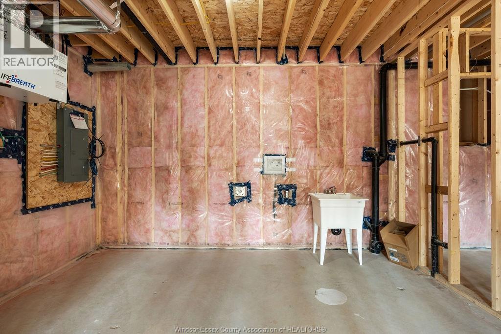 8343 ANNIE, McGregor, Ontario, N0R1J0 — Photo 32