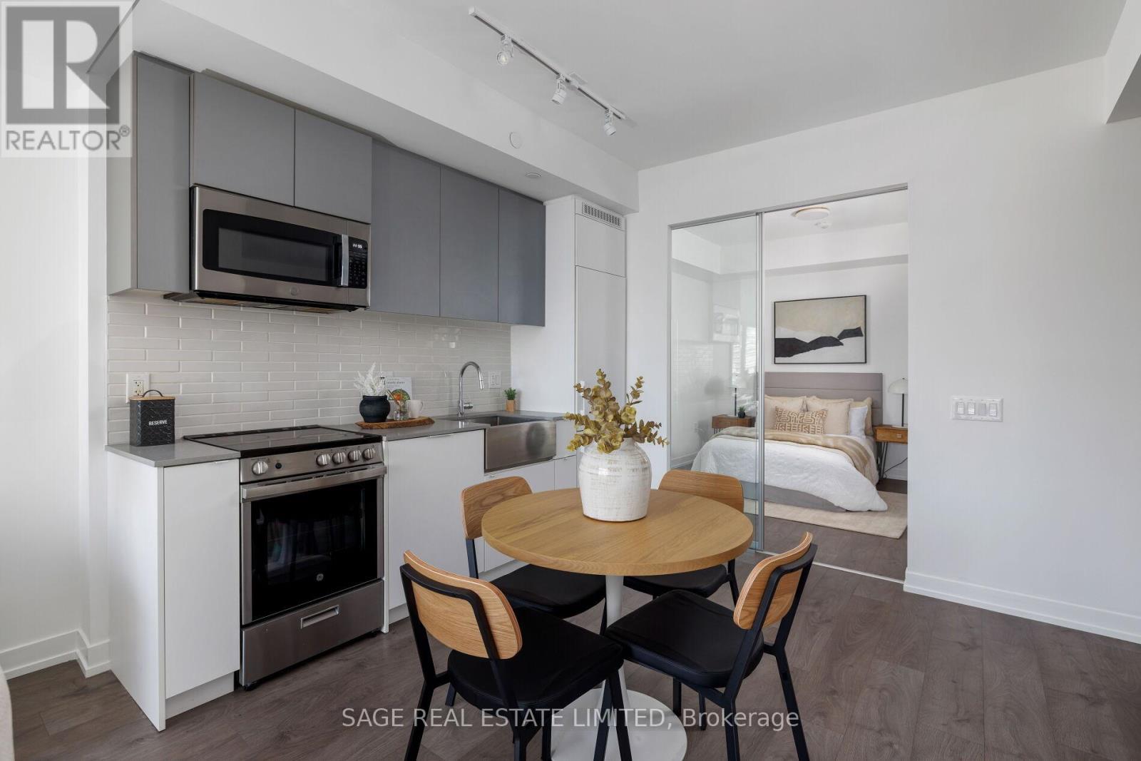 327 - 270 DUFFERIN STREET, Toronto (South Parkdale), Ontario, M6K0H8 — Photo 6