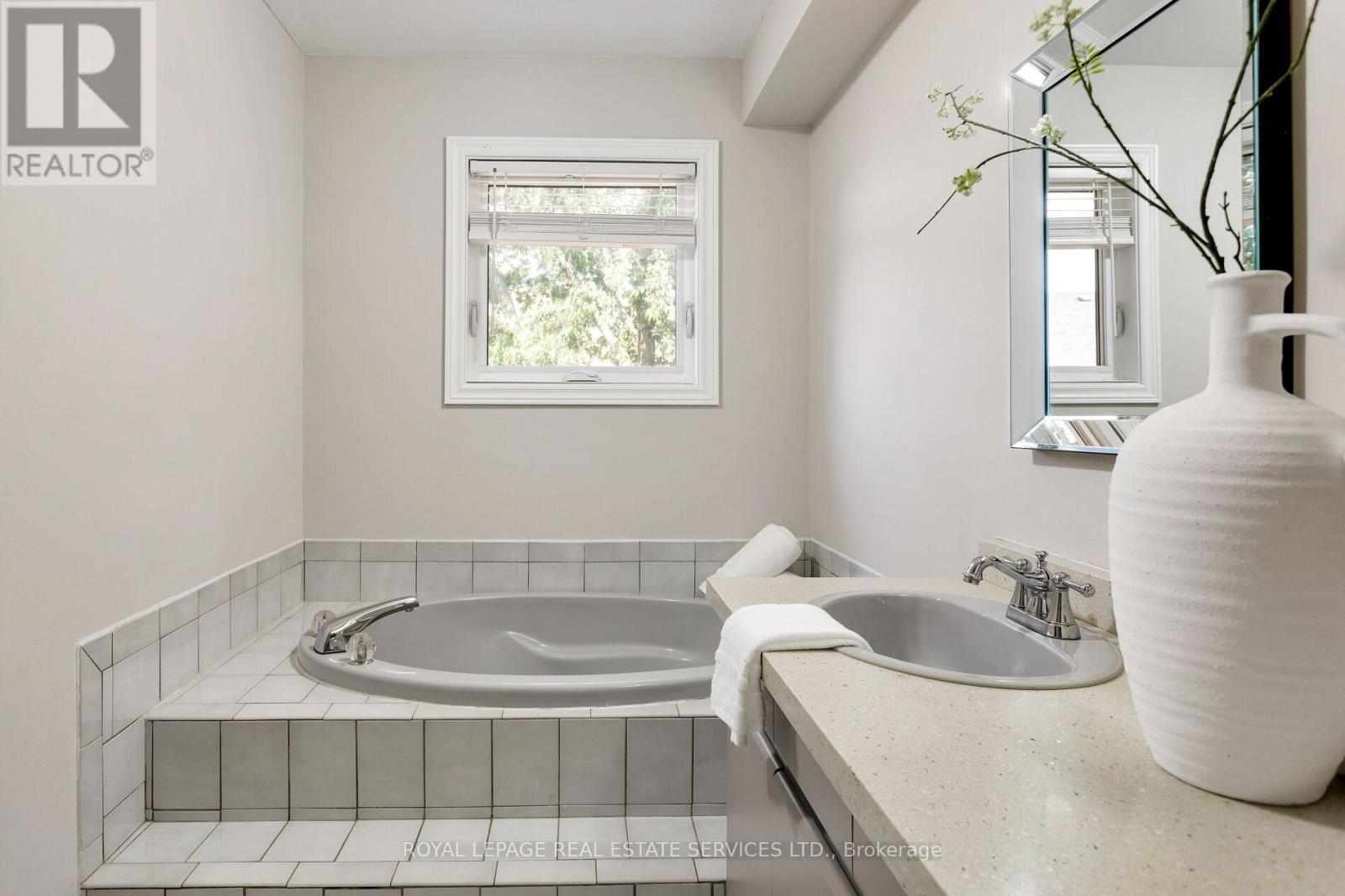 7 - 2006 GLENADA CRESCENT, Oakville (WC Wedgewood Creek), Ontario, L6H5R9 — Photo 30