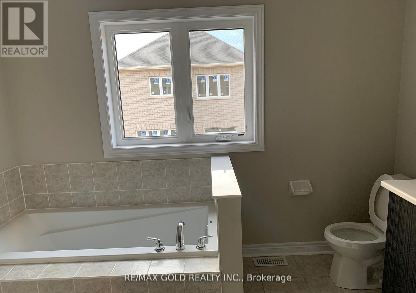 140 FINEGAN CIRCLE, Brampton (Northwest Brampton), Ontario, L7A0B7 — Photo 12