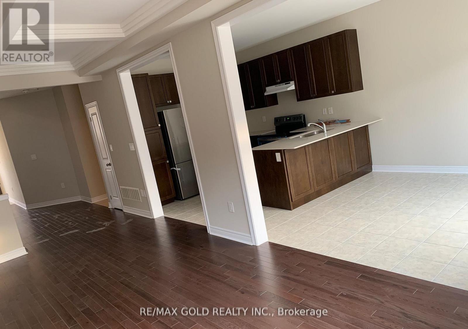 140 FINEGAN CIRCLE, Brampton (Northwest Brampton), Ontario, L7A0B7 — Photo 8